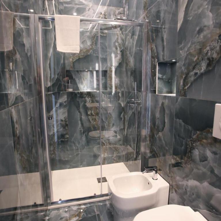 Lukas Rooms luxury - Camera King Superior - 9