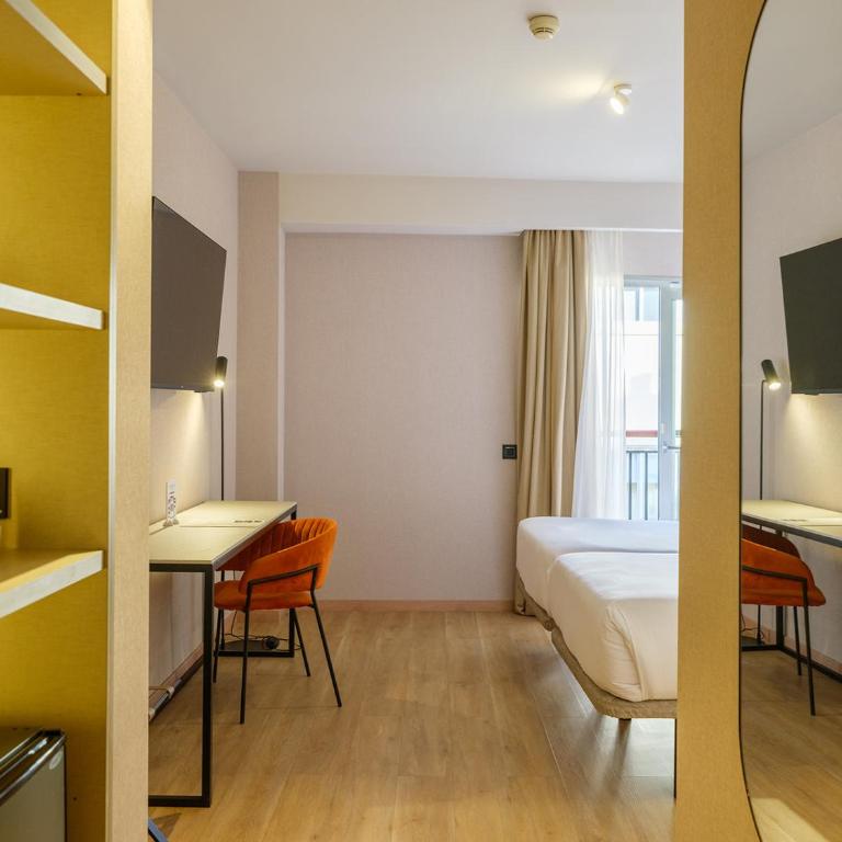 Hotel Taburiente S.C.Tenerife - Habitación Doble Deluxe con balcón - 5