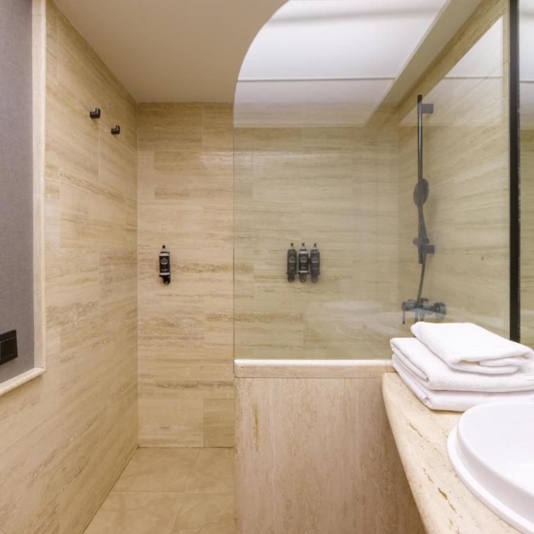 Hotel Taburiente S.C.Tenerife - Habitación Doble Deluxe con balcón - 3