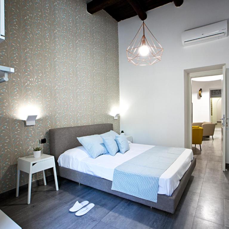 Parthenope Suite - Camera Matrimoniale Deluxe con Balcone - 1