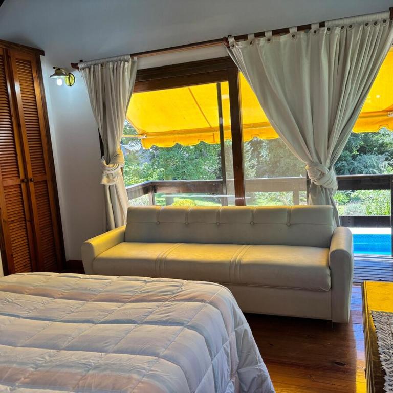 Casa con Pileta & Parque Gigante en la Naturaleza - One-Bedroom House - 28