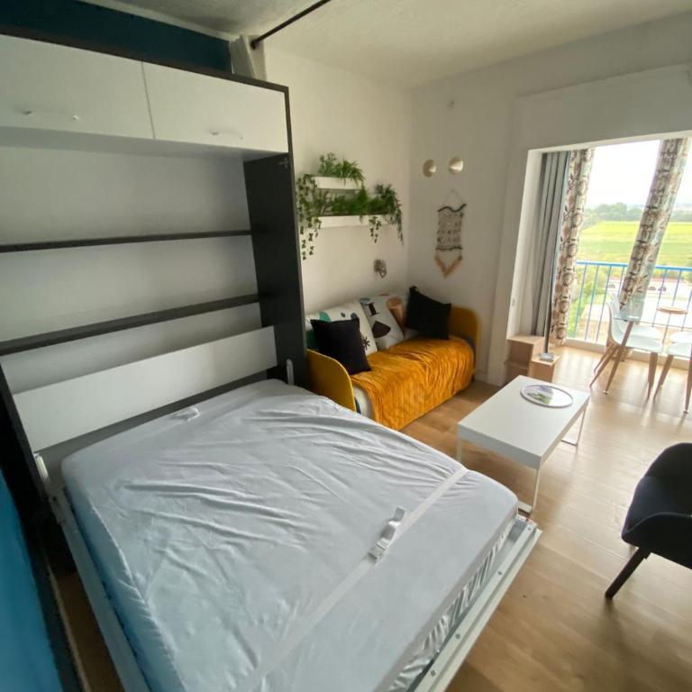 Studio avec Piscine et Vue Montagne - One-Bedroom Apartment - 7