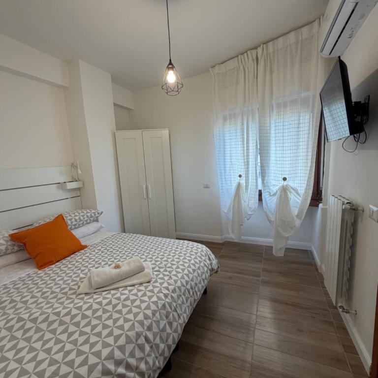 Aniene Home Roma - Camera Matrimoniale/Doppia con Letti Singoli con Letto Supplementare - 9