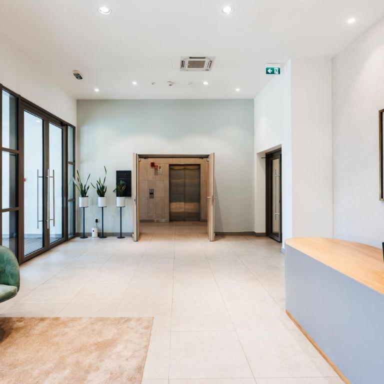 WF Italian Disco with Terrace, Cinema and Parking - Three-Bedroom Premium Apartment with Balcony - 57