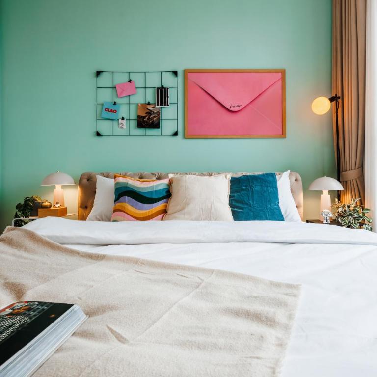 WF Italian Disco with Terrace, Cinema and Parking - Three-Bedroom Premium Apartment with Balcony - 42