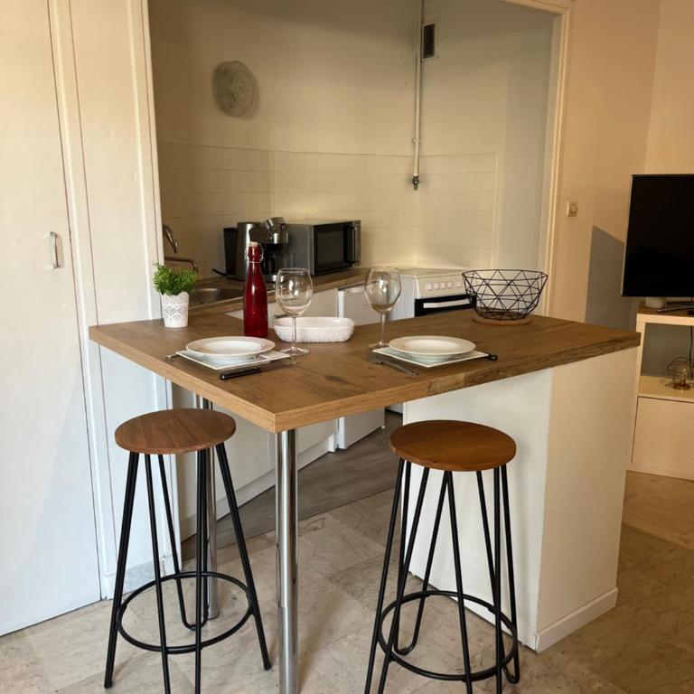Coquet studio 10 min de Cannes - Appartement - Rez-de-Chaussée - 6