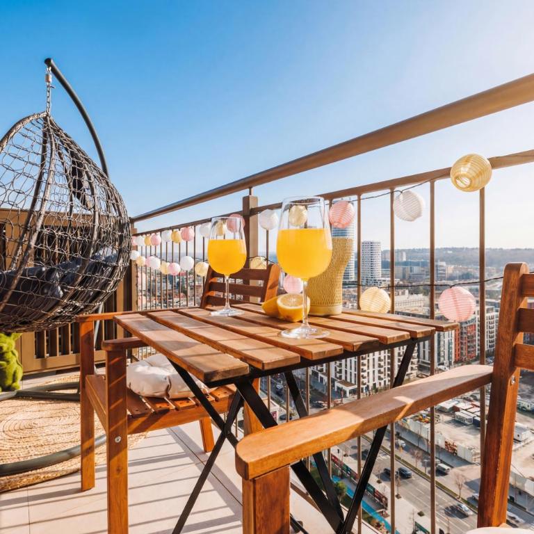 WF Italian Disco with Terrace, Cinema and Parking - Three-Bedroom Premium Apartment with Balcony - 32