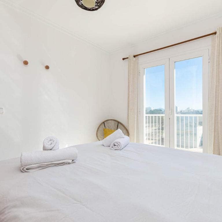 YourHouse Ca Na Xisca - Four-Bedroom House - 20