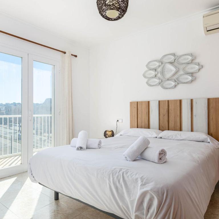 YourHouse Ca Na Xisca - Four-Bedroom House - 19