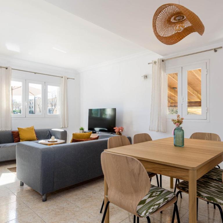 YourHouse Ca Na Xisca - Four-Bedroom House - 10