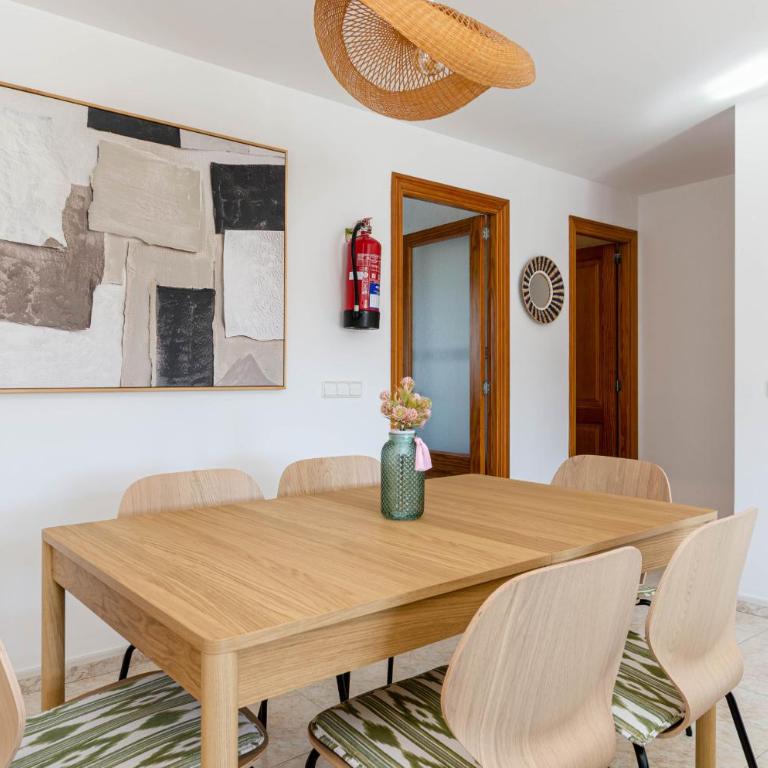 YourHouse Ca Na Xisca - Four-Bedroom House - 4