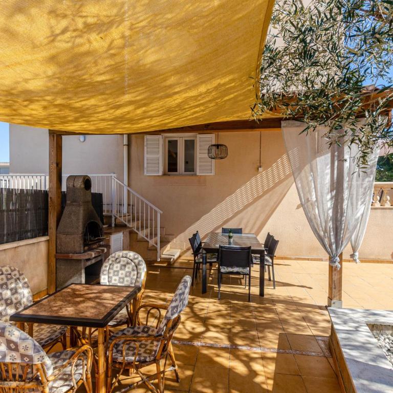 YourHouse Ca Na Xisca - Four-Bedroom House - 31