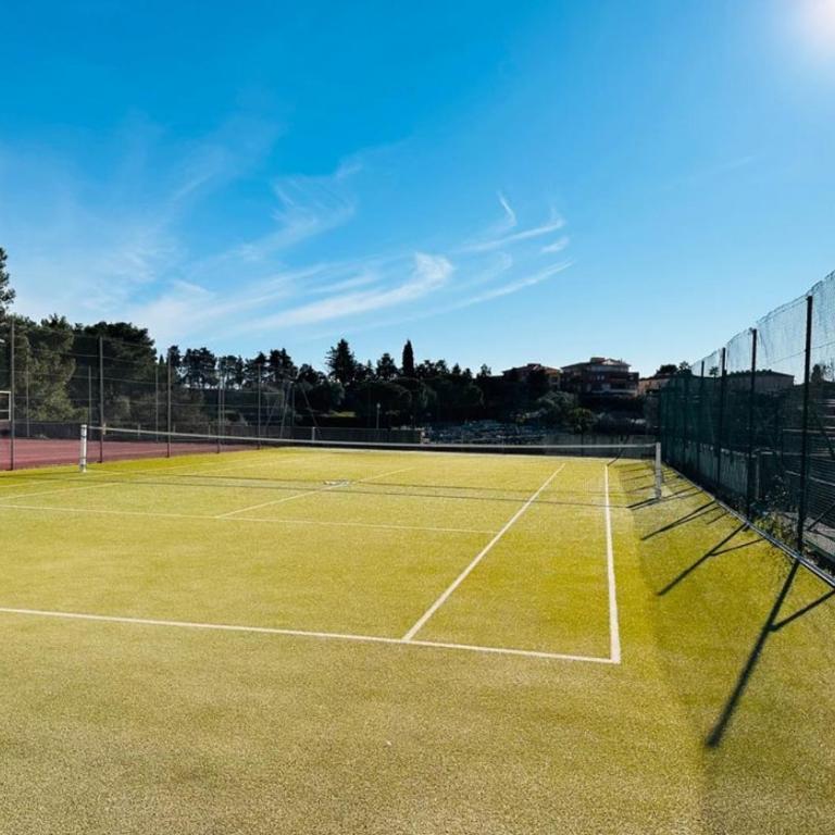 Le Lagon de Frejus Piscine XXL - Three-Bedroom Apartment - 4