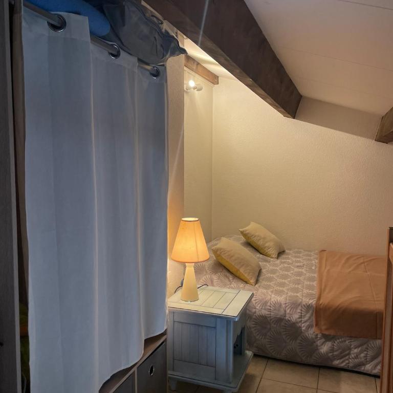 Le Lagon de Frejus Piscine XXL - Three-Bedroom Apartment - 6