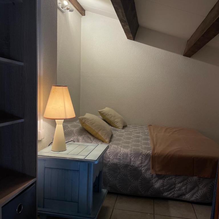Le Lagon de Frejus Piscine XXL - Three-Bedroom Apartment - 13