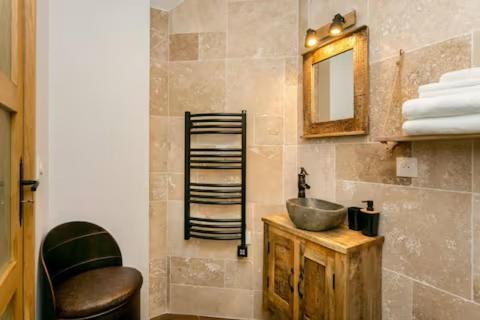 P1- Wonderful Experience Near Montmatre for 4-6p - Appartement 2 Chambres - 15
