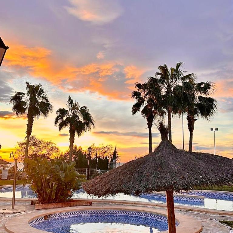 PRIMERA LÍNEA, Playa , Piscina y amanecer - Apartamento de 2 dormitorios - 23