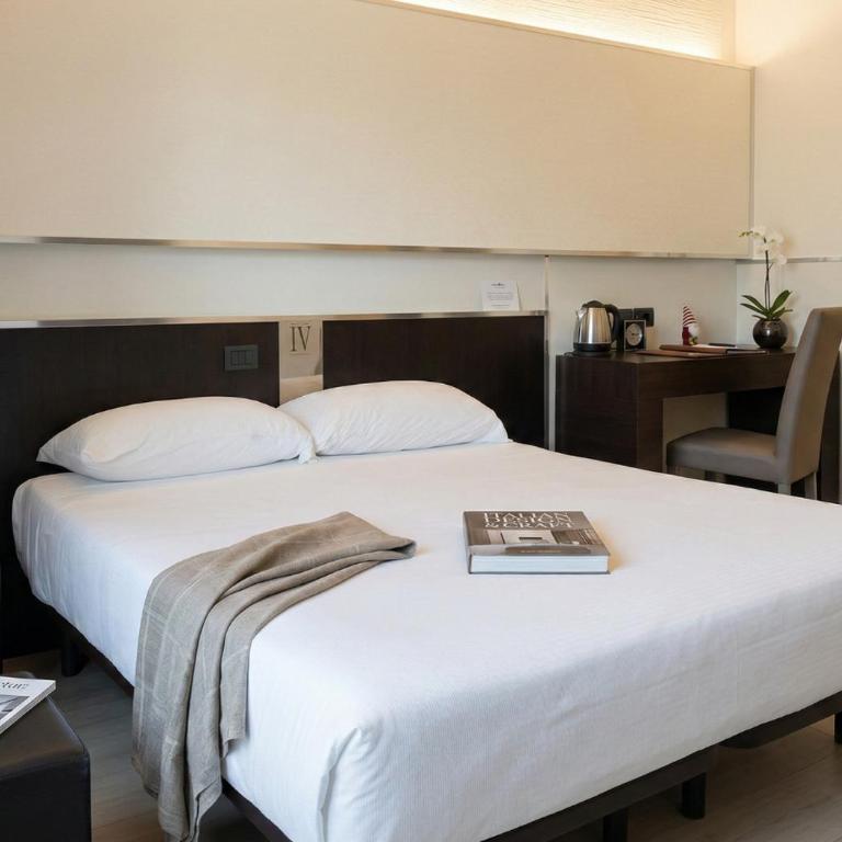 Hotel Isola Verde - Deluxe Zimmer mit Balkon und Seeblick - 3