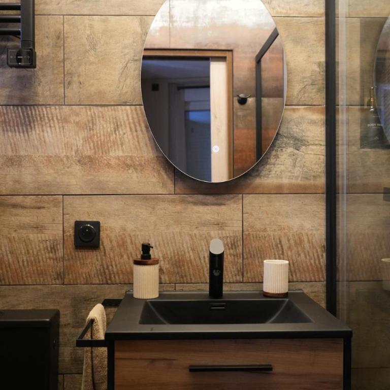Cabin 13 Immersive Suite with Balneotherapy - Appartement 1 Chambre - 10
