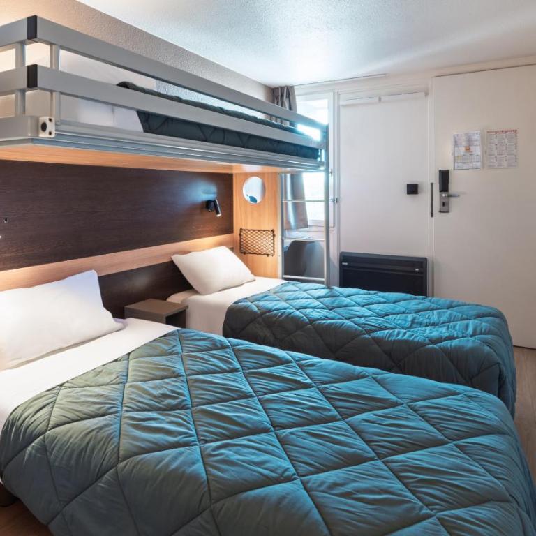 Premiere Classe Limoges Nord - Chambre Standard - 2 Lits Simples - 1 Lit Superposé - 1