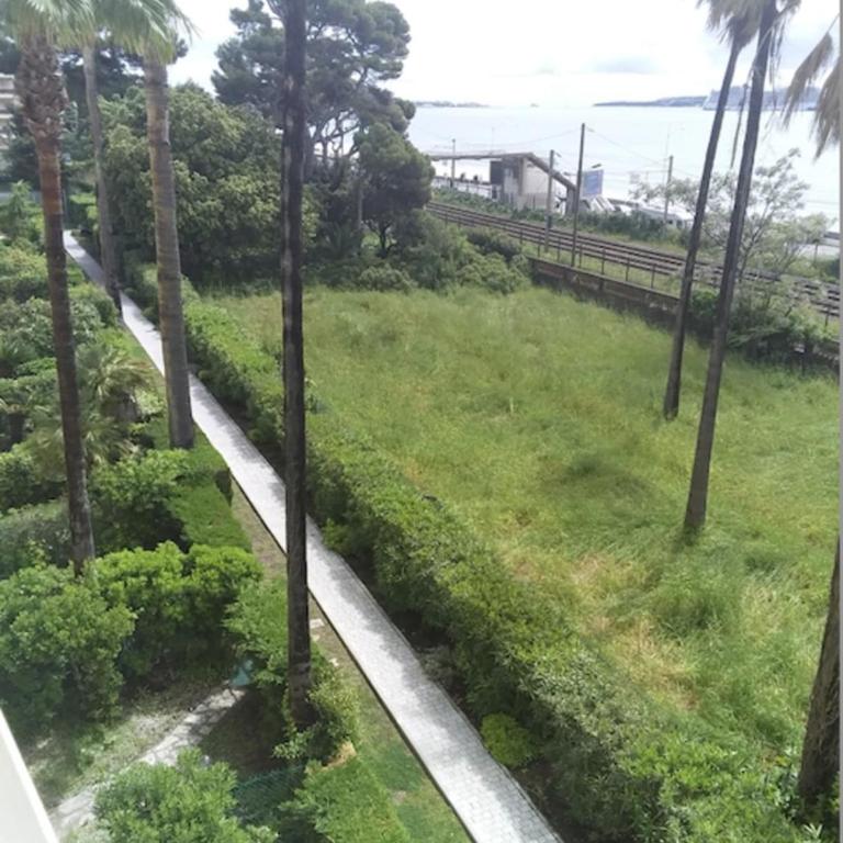Cozy cocoon with balcony close to the sea - Appartement - 12