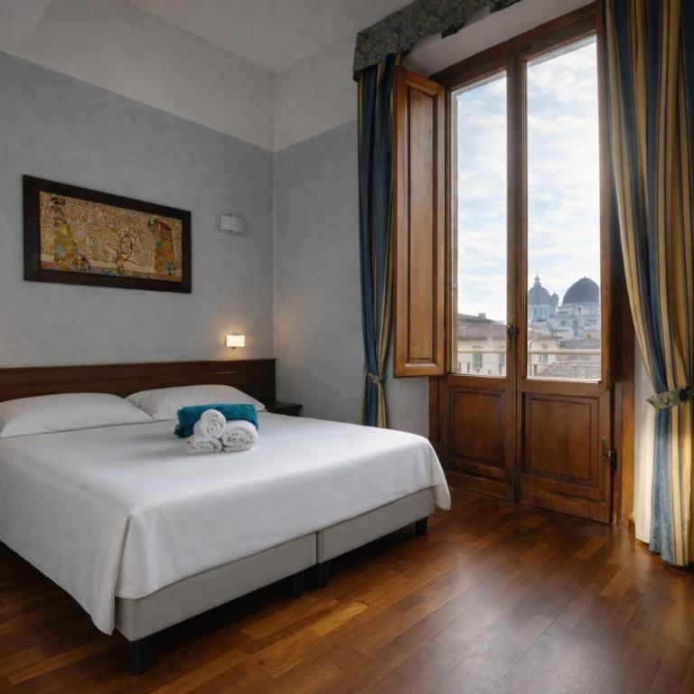 Hotel Palazzo Vecchio - Camera Matrimoniale/Doppia con Letti Singoli e con Vista Cattedrale - 8