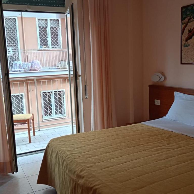 Casa Per Ferie Canobi 18 - Camera Matrimoniale/Doppia con Letti Singoli - 2