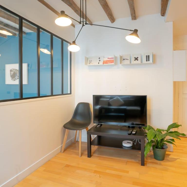 Grand studio loft bien equipe a Paris 15 - 2P - Appartement - 10