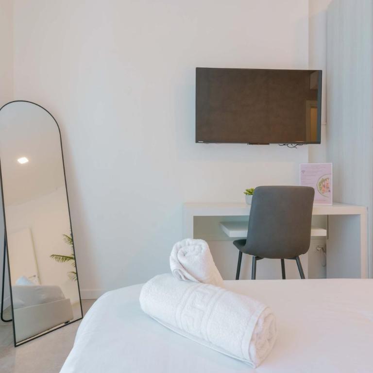 L'attico dell'Edera - Panoramic View with Jacuzzi - Three-Bedroom Apartment - 7