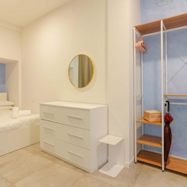 L'attico dell'Edera - Panoramic View with Jacuzzi - Three-Bedroom Apartment - 16
