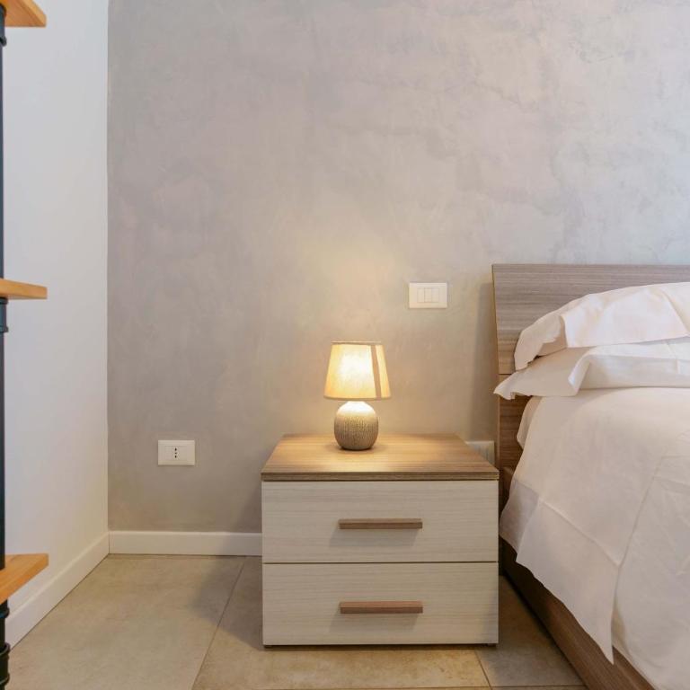 L'attico dell'Edera - Panoramic View with Jacuzzi - Three-Bedroom Apartment - 19
