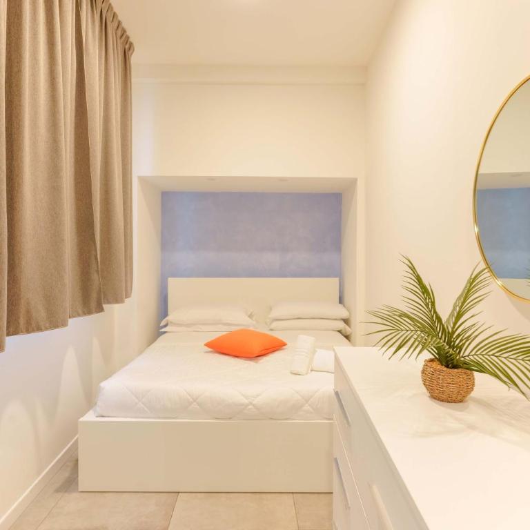 L'attico dell'Edera - Panoramic View with Jacuzzi - Three-Bedroom Apartment - 60