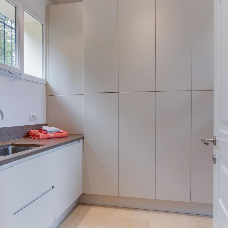 VILLA ANGEL VI4481 By Riviera Holiday Homes - Villa mit privatem Pool - 17