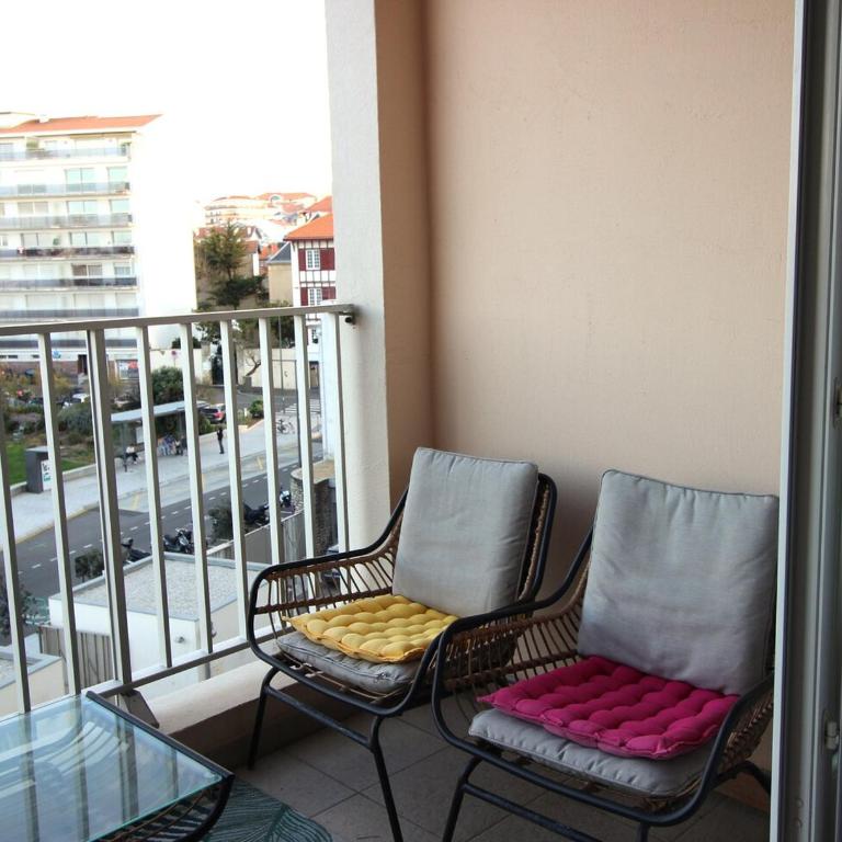 Charmant appartement avec balcon et parking - Appartamento con 2 Camere da Letto e Balcone - 2