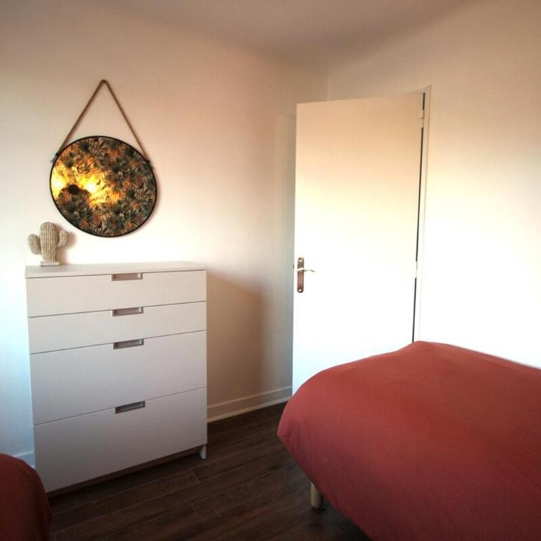 Charmant appartement avec balcon et parking - Appartamento con 2 Camere da Letto e Balcone - 3