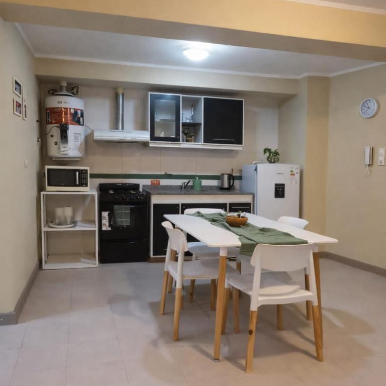 Amplio monoambiente céntrico Rafaela - One-Bedroom Apartment - 5