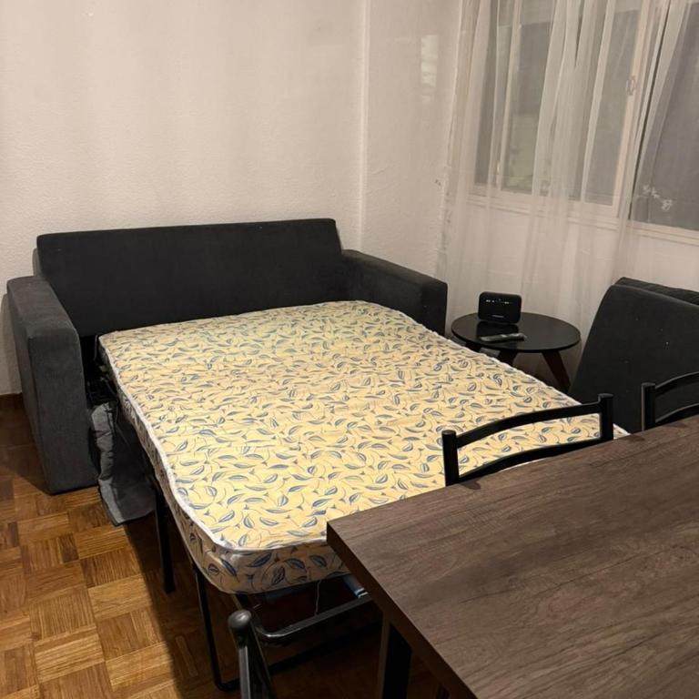 Amplio y luminoso departamento de 2 dormitorios - Two-Bedroom Apartment - 2