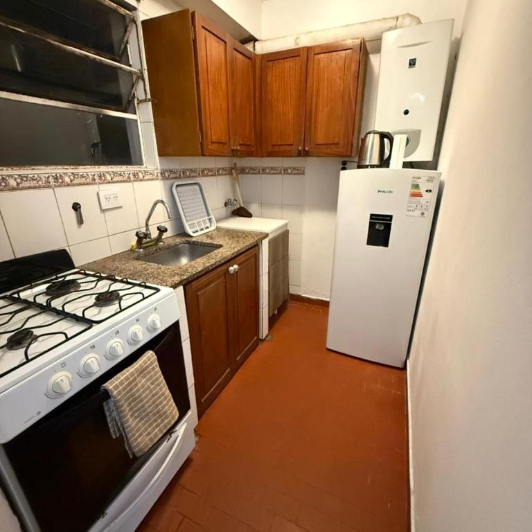 Amplio y luminoso departamento de 2 dormitorios - Two-Bedroom Apartment - 3