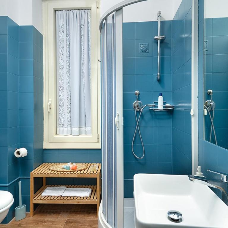 Piazza Bologna Comfort Rooms - Comfort Triple Room - 2