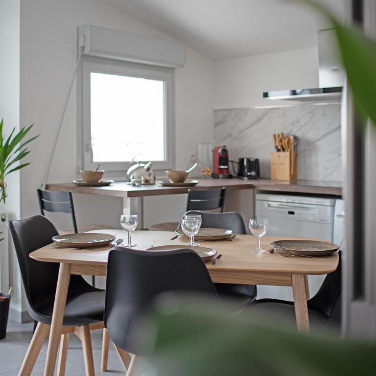 Appartment close to city center, AC and car park - Apartment mit 3 Schlafzimmern - 10
