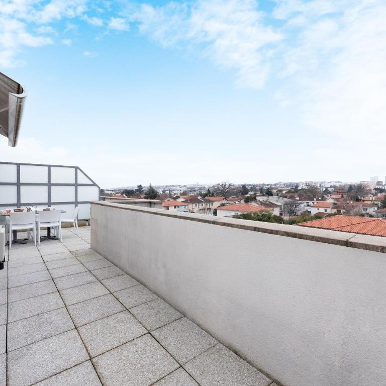 Appartment close to city center, AC and car park - Apartment mit 3 Schlafzimmern - 2