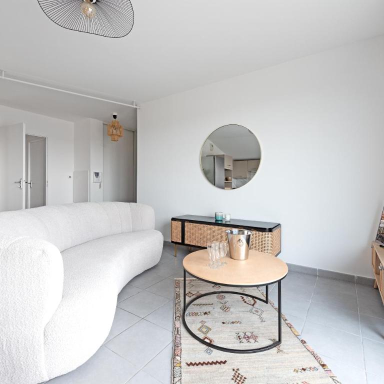 Appartment close to city center, AC and car park - Apartment mit 3 Schlafzimmern - 14