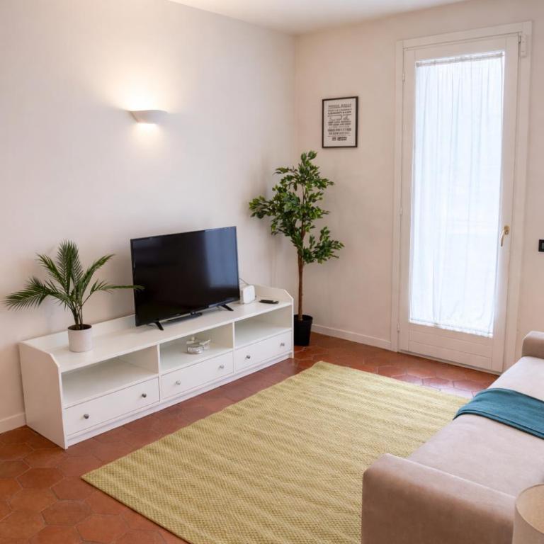 Domus Solferino - Private Parking near Airport & City Center - Apartamento de 2 dormitorios con balcón y terraza - 18