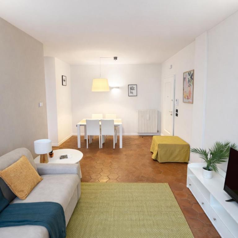 Domus Solferino - Private Parking near Airport & City Center - Apartamento de 2 dormitorios con balcón y terraza - 3