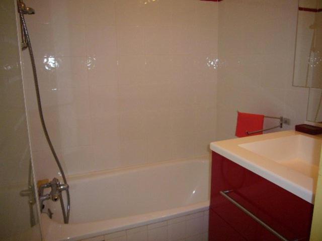 Studio cabine – 2 couchages – Vue port – Résidence Le Chébeck – Gruissan - Studio - 8