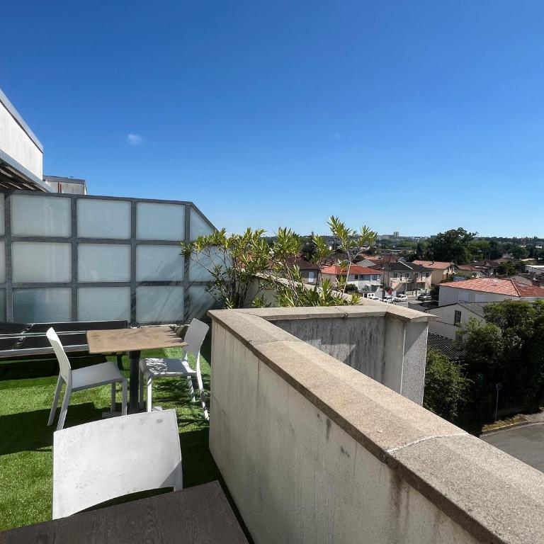 Appartment close to city center, AC and car park - Apartment mit 3 Schlafzimmern - 28