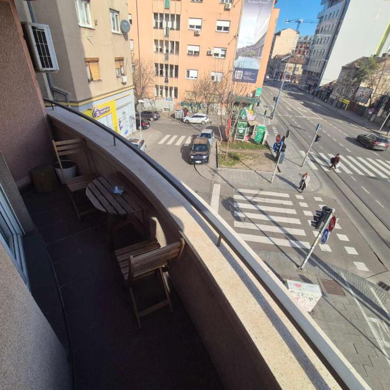 Vukov Spomenik Two-Bedroom Apartment with Terrace - Two-Bedroom Apartment - 6