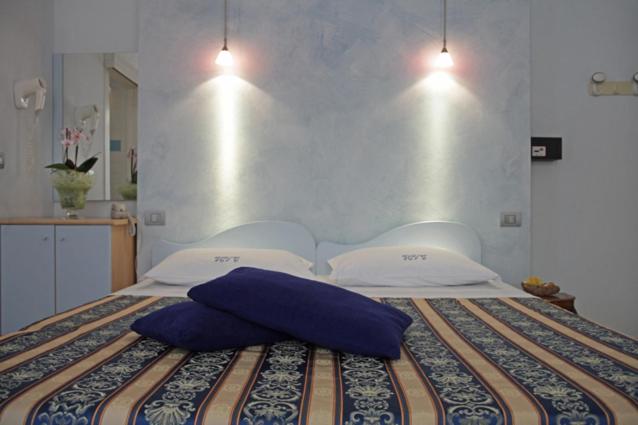 Hotel b&b Villa Irma - Camera Quadrupla Standard - 1
