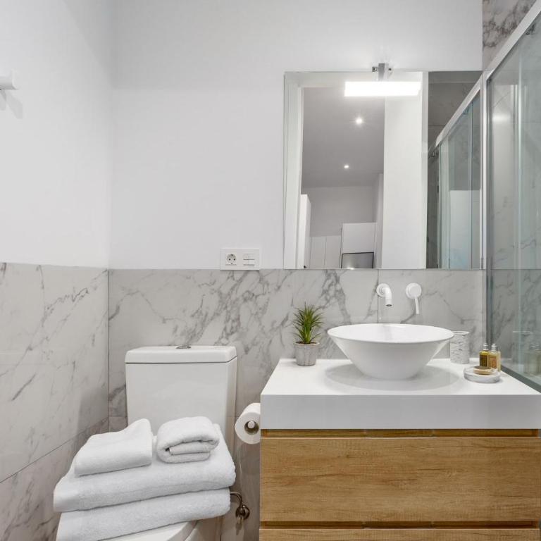 Cozy 1BR Retreat Steps from Sol Santa Ana - One-Bedroom Apartment - 10