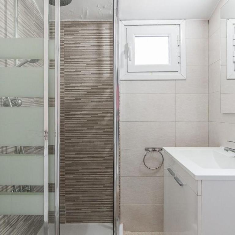 Bright duplex - 3 Bdrs 2 Baths - Chamberí - Three-Bedroom Apartment - 27